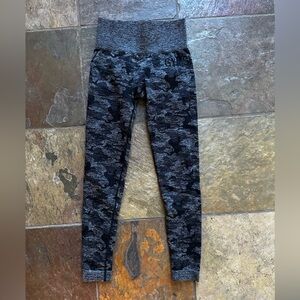 Gymshark Camouflage Leggings - Gray